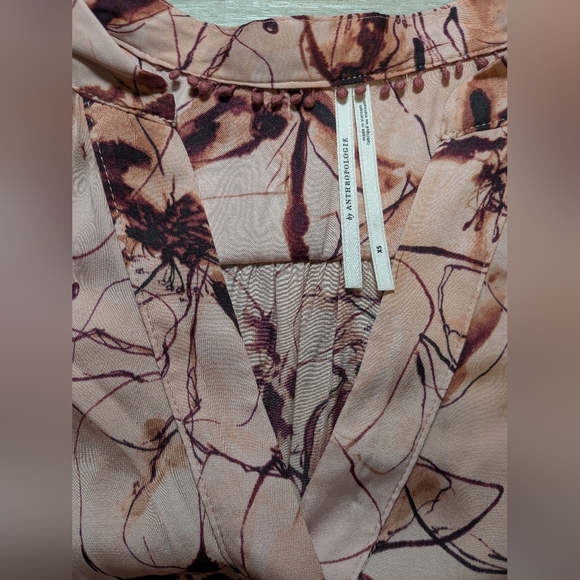 Anthropologie Pink Floral V-Neck Long Sleeve Pleated Draped Silky Blouse Office - Picture 9 of 10